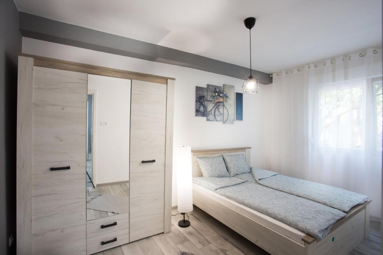 Apartman Petres Сомбор Екстер'єр фото