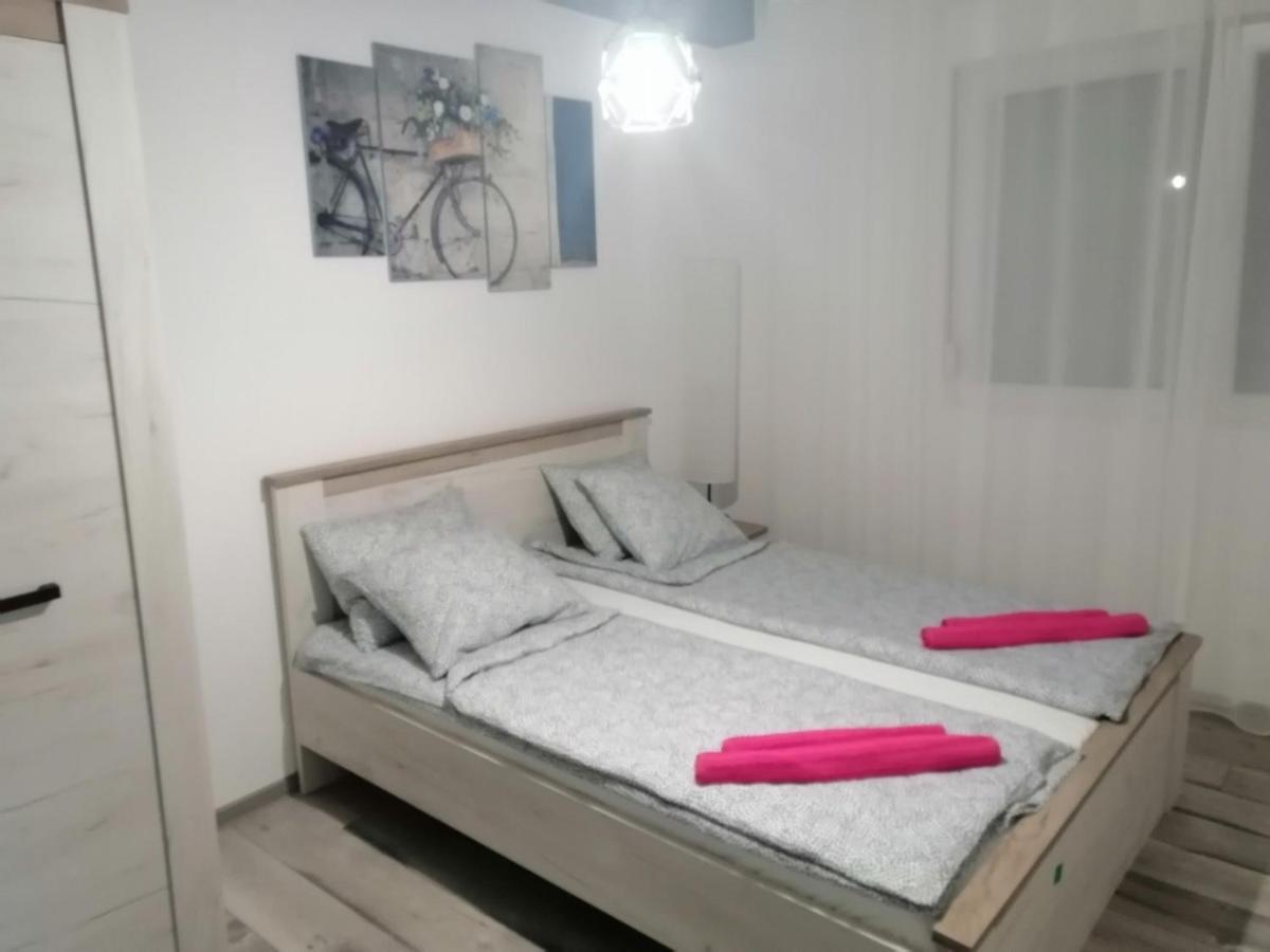 Apartman Petres Сомбор Екстер'єр фото