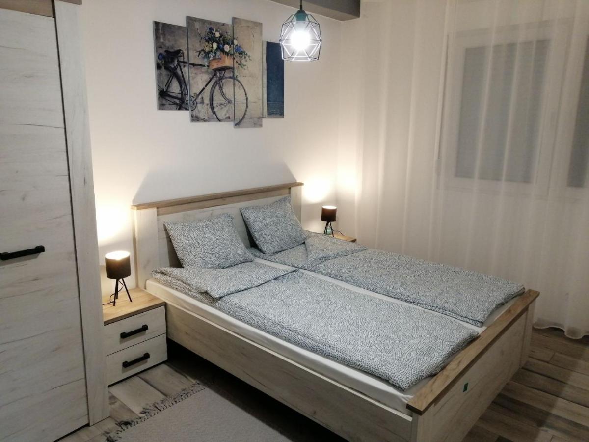 Apartman Petres Сомбор Екстер'єр фото