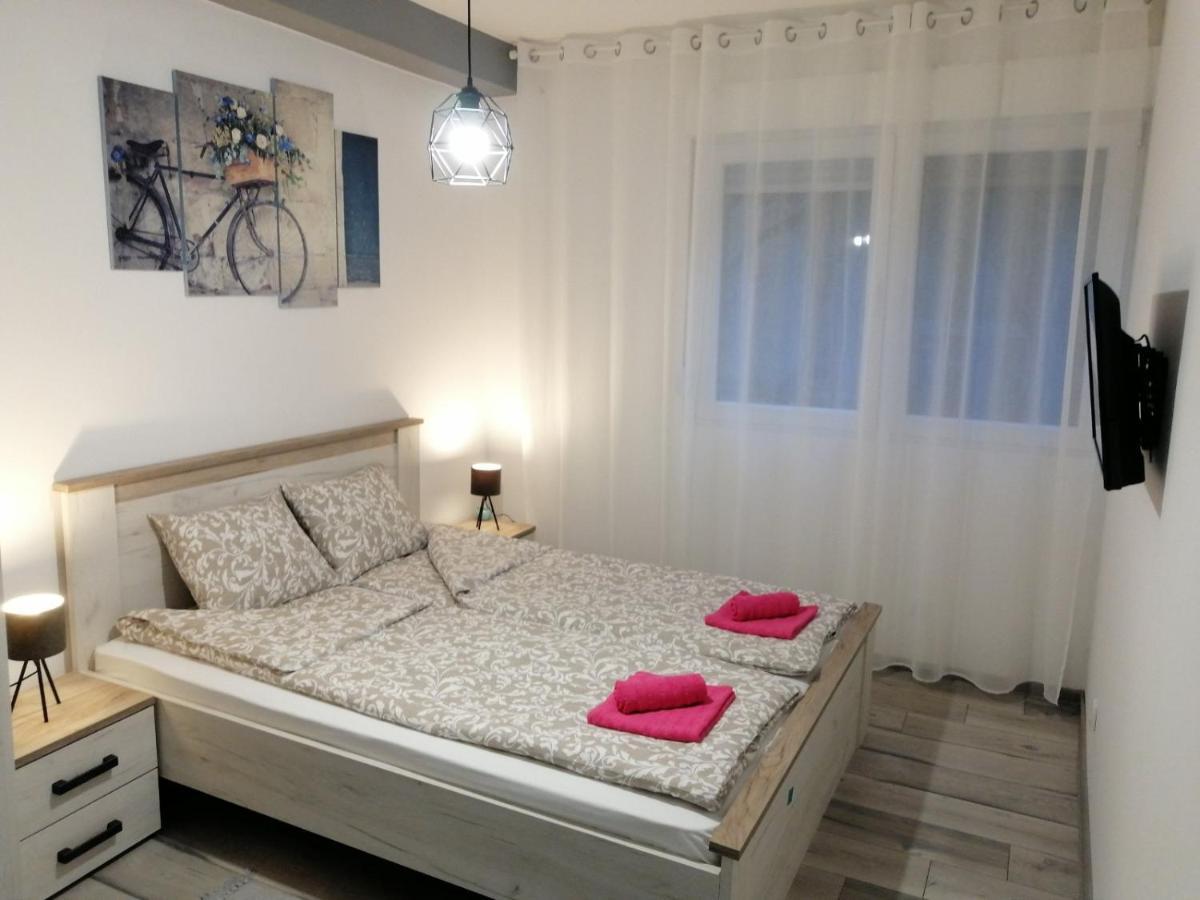 Apartman Petres Сомбор Екстер'єр фото